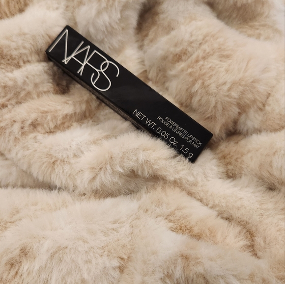 NARS- POWERMATTE LIPSTICK-  105 NO SATISFACTION - Deep auburn br - Picture 8 of 8